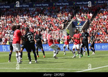 Oslo, Norwegen, 30.. Juli,Manchester United's Harry Maguire rues a missed Chance , Credit: Frode Arnesen/Alamy Live News Stockfoto