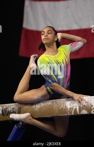 Florida, USA. 29.. Juli 2022. 29. Juli 2022: Hezly Rivera von WOGA tritt während der 2022 U.S. Classic Junior Women's Session I im Maverick Center in West Valley City, UT, an. Melissa J. Perenson/CSM Credit: CAL Sport Media/Alamy Live News Stockfoto