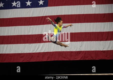 Florida, USA. 29.. Juli 2022. 29. Juli 2022: Hezly Rivera von WOGA tritt während der 2022 U.S. Classic Junior Women's Session I im Maverick Center in West Valley City, UT, an. Melissa J. Perenson/CSM Credit: CAL Sport Media/Alamy Live News Stockfoto