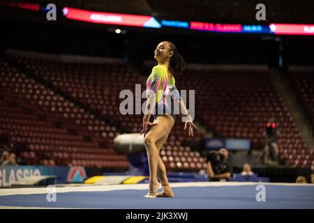 Florida, USA. 29.. Juli 2022. 29. Juli 2022: Hezly Rivera von WOGA tritt während der 2022 U.S. Classic Junior Women's Session I im Maverick Center in West Valley City, UT, an. Melissa J. Perenson/CSM Credit: CAL Sport Media/Alamy Live News Stockfoto