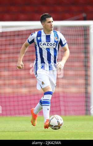 Bournemouth, Großbritannien. 30.. Juli 2022; Vitality Stadium, Boscombe, Dorset, England: Vor der Saison freundlich, AFC Bournemouth versus Real Sociedad: Igor Zubeldia von Real Sociedad bringt den Ball nach vorne Kredit: Action Plus Sports Images/Alamy Live News Stockfoto