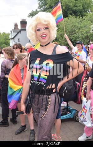 Norwich, England, Großbritannien, 30. Juli 2022. Stolz-Parade. Kredit: Liz Somerville/Alamy Live Nachrichten Stockfoto