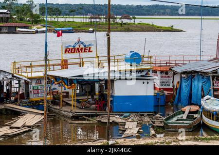 Bellavista Hafen in Nanay am Nanay Fluss in Iquitos, Perur Stockfoto