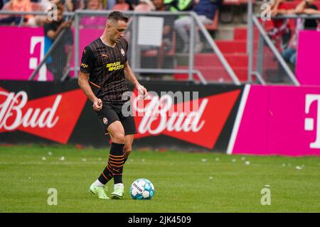 UTRECHT, NIEDERLANDE - 30. JULI: Andriy Totovytskyi von Shakhtar Donetsk während des Freundschaftsspiel zwischen dem FC Utrecht und Shakhtar Donetsk in De Galgenwaard am 30. Juli 2022 in Utrecht, Niederlande (Foto: Joris Verwijst/Orange Picts) Stockfoto