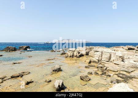 Schöne Landschaften der Roten Bucht (Cala Rossa), auf der Insel Favignana, Provinz Trapani, Italien. Stockfoto