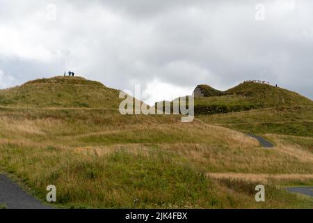 Northumberlandia, die Dame des Nordens, eine riesige Landskulptur in Form einer liegenden Frauenfigur, von Charles Jencks, in Northumberland, Großbritannien. Stockfoto