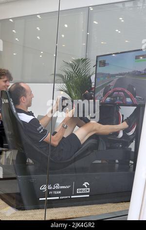 MOGYOROD, BUDAPEST, Ungarn. 30.. Juli 2022. Simulator mit #88, Robert Kubica, POL, Alfa Romeo Racing F1 Team, Credit: SPP Sport Press Photo. /Alamy Live News Stockfoto