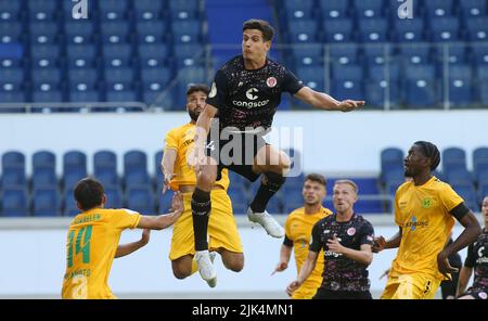 Duisburg, Deutschland. 30.. Juli 2022. firo : 07/30/2022, Fußball, Fußball, 1. Liga, 1. Bundesliga, Saison 2022/2023, DFB Cup, 1. Runden SV 19 Straelen - FC St. Pauli Hamburg, Sankt Pauli 3:4 Duelle, Igor Matanovic Credit: dpa/Alamy Live News Stockfoto