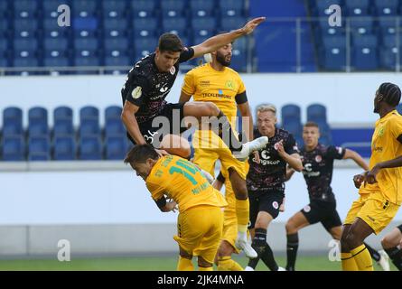 Duisburg, Deutschland. 30.. Juli 2022. firo : 07/30/2022, Fußball, Fußball, 1. Liga, 1. Bundesliga, Saison 2022/2023, DFB Cup, 1. Runden SV 19 Straelen - FC St. Pauli Hamburg, Sankt Pauli 3:4 Duelle, Igor Matanovic Credit: dpa/Alamy Live News Stockfoto