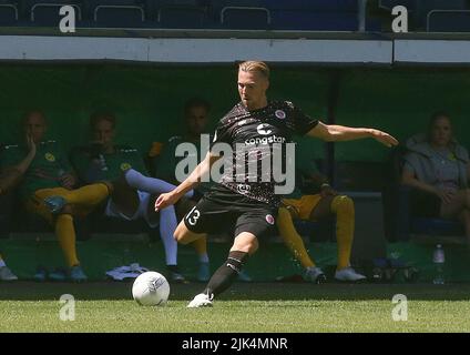 Duisburg, Deutschland. 30.. Juli 2022. firo : 07/30/2022, Fußball, Fußball, 1. Liga, 1. Bundesliga, Saison 2022/2023, DFB-Cup, 1. Runden SV 19 Straelen - FC St. Pauli Hamburg Hamburg, Sankt Pauli 3: 4 Lukas Daschner, Single Action Credit: dpa/Alamy Live News Stockfoto