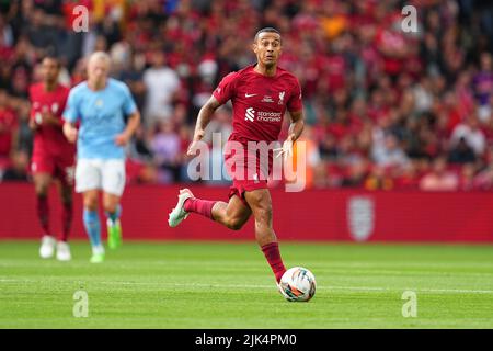 Leicester, Großbritannien. 30.. Juli 2022. Thiago Alcantara von Liverpool während des FA Community Shield-Spiels zwischen Liverpool und Manchester City im King Power Stadium, Leicester, England am 30. Juli 2022. Foto von Scott Boulton. Nur zur redaktionellen Verwendung, Lizenz für kommerzielle Nutzung erforderlich. Keine Verwendung bei Wetten, Spielen oder Veröffentlichungen einzelner Clubs/Vereine/Spieler. Kredit: UK Sports Pics Ltd/Alamy Live Nachrichten Stockfoto