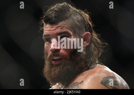 Dallas, Texas, Dallas, TX, USA. 30.. Juli 2022. DALLAS, TX - 30. JULI: Matthew Semelsberger kämpft am 277 30. Juli 2022 im American Airlines Center in Dallas, Texas, USA, gegen Alex Morono in ihrem Weltweight-Kampf. (Bild: © Alejandro Salazar/PX Imagens via ZUMA Press Wire) Stockfoto