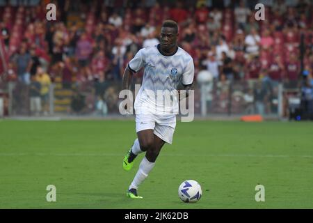 SALERNO, ITALIEN - 30. JULI: Mario Balotelli von Adana Demirspor während der Angelo Iervolino Trophy mit Adana Demirspor, Reggina 1914 und US Salernitana AT Stockfoto