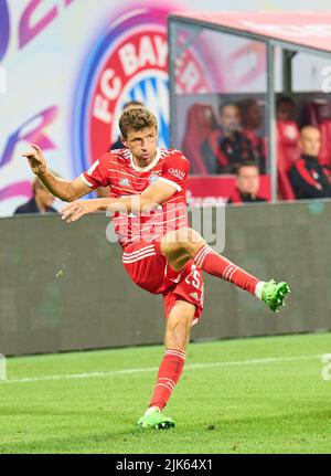 Leipzig, Deutschland. 30.. Juli 2022. Thomas MÜLLER, MÜLLER, FCB 25 im Spiel RB LEIPZIG - FC BAYERN MÜNCHEN 3-5 DFL SUPERCUP, 1. Deutsche Fußball Liga, in Leipzig, 30. Juli 2022 Spielzeit 2022/2023 © Peter Schatz / Alamy Live News Credit: Peter Schatz/Alamy Live News Stockfoto