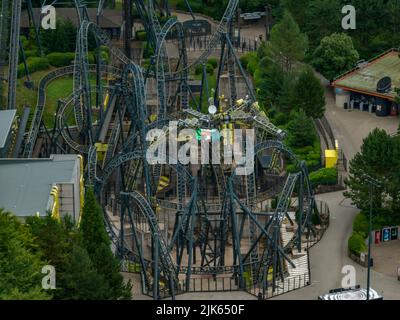 Alton Towers Luftaufnahmen aus der Luft, einschließlich Nemesis, Smiler, David Walliims, Sonic Spinball Whizzer, The Towers, RITA, 13, Enterprize (SBNO) Drone Stockfoto