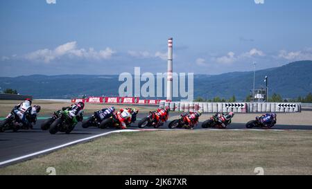 Most, Tschechische Republik. 30.. Juli 2022. Erste Runde während des Prosecco DOC Czech Round 6 - Superpole Race, World Superbike - SBK in Most, Tschechische Republik, Juli 30 2022 Quelle: Unabhängige Fotoagentur/Alamy Live News Stockfoto