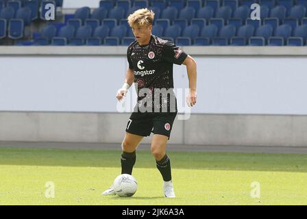 Duisburg, Deutschland. 30.. Juli 2022. firo : 07/30/2022, Fußball, Fußball, 1. Liga, 1. Bundesliga, Saison 2022/2023, DFB Cup, 1. Runden SV 19 Straelen - FC St. Pauli Hamburg, Sankt Pauli 3: 4 David Otto, Single Action Credit: dpa/Alamy Live News Stockfoto