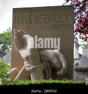 Paris, Frankreich - 21. Juni 2019: Ravensbruck-Denkmal auf dem Friedhof Pere-Lachaise in Paris Stockfoto