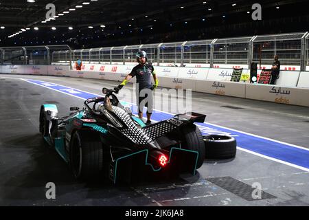 London, Großbritannien. 31.. Juli 2022. 10 BIRD Sam (gbr), Jaguar TCS Racing, Jaguar I-Type 5, Aktion während des ePrix von London 2022, 9. Treffen der ABB FIA Formula E Weltmeisterschaft 2021-22, auf dem Excel London vom 30. Bis 31. Juli in London, Vereinigtes Königreich - Foto: Eric Alonso/DPPI/LiveMedia Kredit: Unabhängige Fotoagentur/Alamy Live News Stockfoto