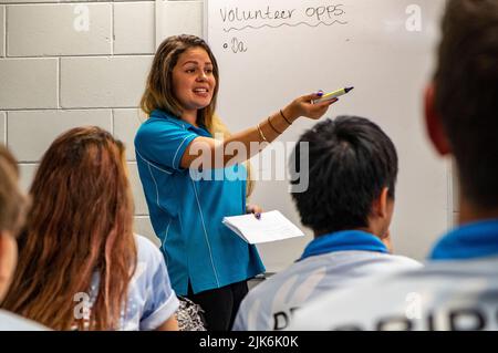 Joelene Puntoriero, indigene Duke of Edinburgh-Preisträgerin und Mentorin und Lehrerin der Aborigines Stockfoto
