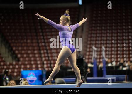 Utah, USA. 30.. Juli 2022. 30. Juli 2022: Joscelyn Roberson von NE Texas Elite tritt während der U.S. Classic Senior Women 2022 im Maverick Center in West Valley City, UT, an. Melissa J. Perenson/CSM Credit: CAL Sport Media/Alamy Live News Stockfoto