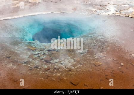 Blick auf die Lavafelder eines vergangenen Vulkanausbruchs in Island Stockfoto