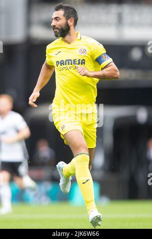 London, Großbritannien. 31.. Juli 2022. Raul Albiol von Villarreal während des Vorsaison-Freundschaftsspiels zwischen Fulham und Villarreal im Craven Cottage, London, England am 31. Juli 2022. Foto von Salvio Calabrese. Nur zur redaktionellen Verwendung, Lizenz für kommerzielle Nutzung erforderlich. Keine Verwendung bei Wetten, Spielen oder Veröffentlichungen einzelner Clubs/Vereine/Spieler. Kredit: UK Sports Pics Ltd/Alamy Live Nachrichten Stockfoto