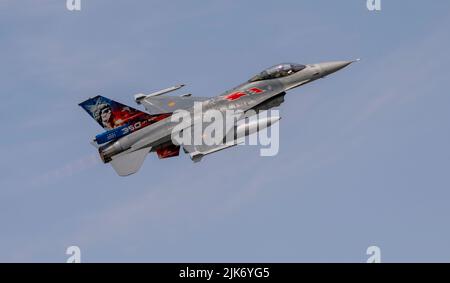 F-16 Belgische Luftwaffe FA-86 350 (F) SQN 80 Jahre Jubiläum, auf der Royal International Air Tattoo 2022 Stockfoto