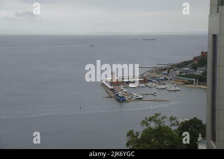 Blick auf die Marina von Wladiwostok, Primorsky Kray, Russland, am Japanischen Meer Stockfoto