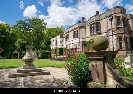 Thornbridge Hall und Gärten in der Nähe von Bakewell im Peak District, Derbyshire, England. Stockfoto