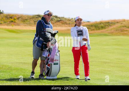 Dundonald Links, Irvine, Großbritannien. 31.. Juli 2022. AYAKA FURUE aus Japan gewinnt die Women's Scottish Open auf dem Dundonald Links Golf Course, Irvine, Ayrshire, Schottland, Großbritannien. AYAKA FURUE erzielte 69, 68, 68 und einen neuen Streckenrekord mit einer Endrunde von 62, was insgesamt für die vier Runden von 267 war. Ayaka gewinnt $300.000 in Preisgeld. Kredit: Findlay/Alamy Live Nachrichten Stockfoto