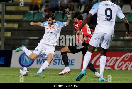 31.. Juli 2022; Patin-Stadion, Castel Di Sangro, Italien; Pre-Seafon-freundlicher Fußball, SSC Napoli gegen RCD Mallorca: Khvicha Kvaratskhelia von Neapel Stockfoto