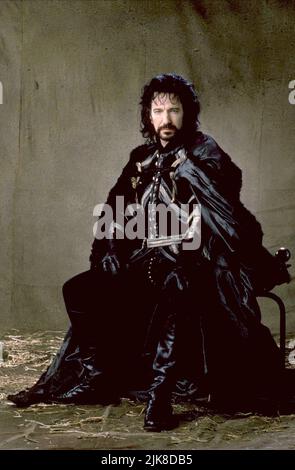 Alan Rickman Film: Robin Hood: Prince of Thieves (USA 1991) Charaktere: Sheriff of Nottingham Regie: Kevin Reynolds 14 June 1991 **WARNUNG** Dieses Foto ist nur für den redaktionellen Gebrauch bestimmt und unterliegt dem Copyright von WARNER BROS. Und/oder des Fotografen, der von der Film- oder Produktionsfirma beauftragt wurde und nur durch Publikationen im Zusammenhang mit der Bewerbung des oben genannten Films reproduziert werden kann. Eine obligatorische Gutschrift an WARNER BROS. Ist erforderlich. Der Fotograf sollte auch bei Bekanntwerden des Fotos gutgeschrieben werden. Ohne schriftliche Genehmigung der Film Company kann keine kommerzielle Nutzung gewährt werden. Stockfoto