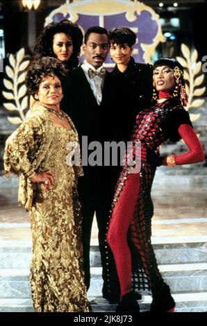 Eartha Kitt,Robin Givens, Eddie Murphy, Halle Berry & Grace Jones Film: Boomerang (1992) Charaktere: Lady Eloise,Jacqueline,Marcus,Angela & Strange Regie: Reginald Hudlin 01 July 1992 **WARNUNG** Dieses Foto ist nur für redaktionelle Zwecke bestimmt und unterliegt dem Copyright von PARAMOUNT und/oder des Fotografen, der von der Film- oder Produktionsfirma beauftragt wurde und darf nur von Publikationen im Zusammenhang mit der Bewerbung des oben genannten Films reproduziert werden. Eine obligatorische Gutschrift an PARAMOUNT ist erforderlich. Der Fotograf sollte auch bei Bekanntwerden des Fotos gutgeschrieben werden. Eine kommerzielle Nutzung kann ohne schriftliche Genehmigung fr Stockfoto