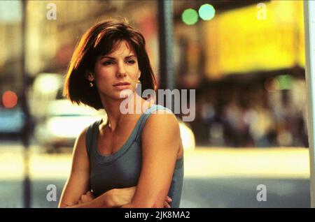 Sandra Bullock Film Speed (USA 1994) Charaktere: Annie Porter Regie: Jan de Bont 10. Juni 1994 **WARNUNG** dieses Foto ist nur für redaktionelle Zwecke bestimmt und unterliegt dem Copyright von 20TH CENTURY FOX und/oder dem Fotografen, der von der Film- oder Produktionsgesellschaft beauftragt wurde. Es kann nur durch Veröffentlichungen in Verbindung mit der Werbung für den oben genannten Film reproduziert werden. Eine obligatorische Gutschrift für 20TH CENTURY FOX ist erforderlich. Der Fotograf sollte ebenfalls angerechnet werden, wenn er bekannt ist. Ohne schriftliche Genehmigung der Film Company kann keine kommerzielle Nutzung gewährt werden. Stockfoto