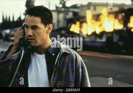 Keanu Reeves Film Speed (USA 1994) Charaktere: Officer Jack Traven Regie: Jan de Bont 10. Juni 1994 **WARNUNG** dieses Foto ist nur für redaktionelle Zwecke bestimmt und unterliegt dem Copyright von 20TH CENTURY FOX und/oder dem Fotografen, der von der Film- oder Produktionsgesellschaft beauftragt wurde. Es kann nur durch Veröffentlichungen in Verbindung mit der Werbung für den oben genannten Film reproduziert werden. Eine obligatorische Gutschrift für 20TH CENTURY FOX ist erforderlich. Der Fotograf sollte ebenfalls angerechnet werden, wenn er bekannt ist. Ohne schriftliche Genehmigung der Film Company kann keine kommerzielle Nutzung gewährt werden. Stockfoto