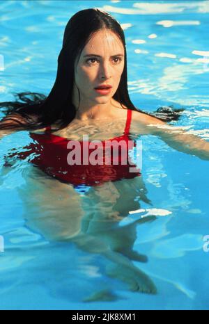 Madeleine Stowe Film Unlegal Entry (USA/JP 1992) Charaktere: Karen Carr Regie: Jonathan Kaplan 26. Juni 1992 **WARNUNG** dieses Foto ist nur für redaktionelle Zwecke bestimmt und ist urheberrechtlich geschützt von 20TH CENTURY FOX und/oder dem Fotografen, der von der Film- oder Produktionsgesellschaft beauftragt wurde. Es kann nur durch Veröffentlichungen in Verbindung mit der Werbung für den obigen Film reproduziert werden. Eine obligatorische Gutschrift für 20TH CENTURY FOX ist erforderlich. Der Fotograf sollte ebenfalls angerechnet werden, wenn er bekannt ist. Ohne schriftliche Genehmigung der Film Company kann keine kommerzielle Nutzung gewährt werden. Stockfoto