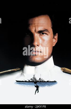 Steven Seagal Film: Under Belagerung (USA/FR 1992) Charaktere: Casey Ryback Regie: Andrew Davis 09 October 1992 **WARNUNG** Dieses Foto ist nur für redaktionelle Zwecke bestimmt und unterliegt dem Copyright von WARNER BROS. Und/oder des Fotografen, der von der Film- oder Produktionsfirma beauftragt wurde und nur durch Publikationen im Zusammenhang mit der Bewerbung des oben genannten Films reproduziert werden kann. Eine obligatorische Gutschrift an WARNER BROS. Ist erforderlich. Der Fotograf sollte auch bei Bekanntwerden des Fotos gutgeschrieben werden. Ohne schriftliche Genehmigung der Film Company kann keine kommerzielle Nutzung gewährt werden. Stockfoto