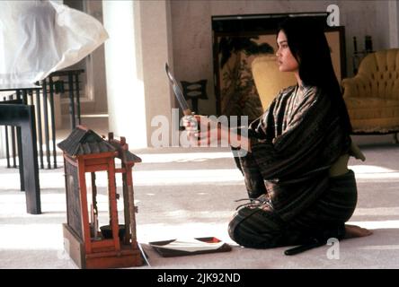 TIA Carrere Film Showdown in Little Tokyo (USA 1991) Charaktere: Minako Okeya Regie: Mark L. Lester 23. August 1991 **WARNUNG** dieses Foto ist nur für redaktionelle Zwecke bestimmt und ist urheberrechtlich geschützt von WARNER BROS. Und/oder dem von der Film- oder Produktionsgesellschaft beauftragten Fotografen und dürfen nur durch Veröffentlichungen in Verbindung mit der Werbung für den oben genannten Film reproduziert werden. Eine obligatorische Gutschrift an WARNER BROS. Ist erforderlich. Der Fotograf sollte ebenfalls angerechnet werden, wenn er bekannt ist. Ohne schriftliche Genehmigung der Film Company kann keine kommerzielle Nutzung gewährt werden. Stockfoto