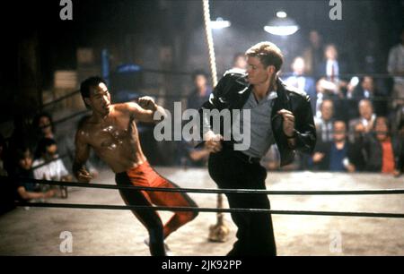 Dolph Lundgren Film Showdown in Little Tokyo (USA 1991) Charaktere: Sgt. Chris Kenner Regie: Mark L. Lester 23. August 1991 **WARNUNG** dieses Foto ist nur für redaktionelle Zwecke bestimmt und ist urheberrechtlich geschützt von WARNER BROS. Und/oder dem von der Film- oder Produktionsgesellschaft beauftragten Fotografen und dürfen nur durch Veröffentlichungen in Verbindung mit der Werbung für den oben genannten Film reproduziert werden. Eine obligatorische Gutschrift an WARNER BROS. Ist erforderlich. Der Fotograf sollte ebenfalls angerechnet werden, wenn er bekannt ist. Ohne schriftliche Genehmigung der Film Company kann keine kommerzielle Nutzung gewährt werden. Stockfoto