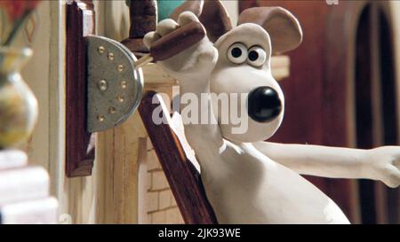 Gromit Film: Wallace & Gromit: The Wrong Trousers (1993) Regie: Nick Park 03 December 1993 **WARNUNG** Dieses Foto ist nur für redaktionelle Zwecke bestimmt und unterliegt dem Copyright von AARDMAN und/oder dem von der Film- oder Produktionsfirma beauftragten Fotografen und kann nur von Publikationen im Zusammenhang mit der Bewerbung des oben genannten Films reproduziert werden. Eine obligatorische Gutschrift an DEN AARDMAN ist erforderlich. Der Fotograf sollte auch bei Bekanntwerden des Fotos gutgeschrieben werden. Ohne schriftliche Genehmigung der Film Company kann keine kommerzielle Nutzung gewährt werden. Stockfoto