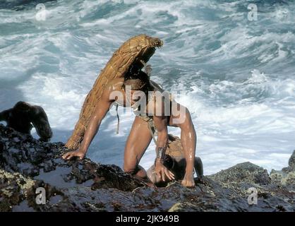 Jason Scott Lee Film: Rapa Nui (1994) Charaktere: Noro Regie: Kevin Reynolds 14. April 1994 **WARNUNG** Dieses Foto ist nur für redaktionelle Zwecke bestimmt und unterliegt dem Copyright von MAJESTIC FILMS und/oder des Fotografen, der von der Film oder Production Company beauftragt wurde.Es kann nur von Publikationen im Zusammenhang mit der Bewerbung des oben genannten Films reproduziert werden. Eine obligatorische Gutschrift für MAJESTÄTISCHE FILME ist erforderlich. Der Fotograf sollte auch bei Bekanntwerden des Fotos gutgeschrieben werden. Ohne schriftliche Genehmigung der Film Company kann keine kommerzielle Nutzung gewährt werden. Stockfoto