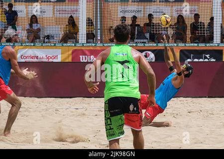 Termoli, Italien. 30.. Juli 2022. Alex Ranghieri am 1.. Tag der italienischen Meisterschaft Beach Volleyball in Termoli (CB) - Italien (Foto: Elena Vizzoca/Pacific Press) Quelle: Pacific Press Media Production Corp./Alamy Live News Stockfoto