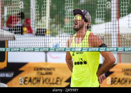 Termoli, Campobasso, Italien. 30.. Juli 2022. Alex Ranghieri am 1.. Tag der italienischen Beachvolleyball-Meisterschaft in Termoli (CB) - Italien (Bildquelle: © Elena Vizzoca/Pacific Press via ZUMA Press Wire) Stockfoto