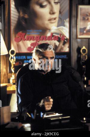 Burt Reynolds Film: Boogie Nights (USA 1997) Charaktere: Jack Horner Regie: Paul Thomas Anderson 11. September 1997 **WARNUNG** Dieses Foto ist nur für redaktionelle Zwecke bestimmt und unterliegt dem Copyright des NEW LINE CINEMA und/oder des Fotografen, der von der Film- oder Produktionsfirma beauftragt wurde und darf nur von Publikationen im Zusammenhang mit der Bewerbung des oben genannten Films reproduziert werden. Eine obligatorische Gutschrift für DAS NEUE LINE CINEMA ist erforderlich. Der Fotograf sollte auch bei Bekanntwerden des Fotos gutgeschrieben werden. Ohne schriftliche Genehmigung der Film Company kann keine kommerzielle Nutzung gewährt werden. Stockfoto