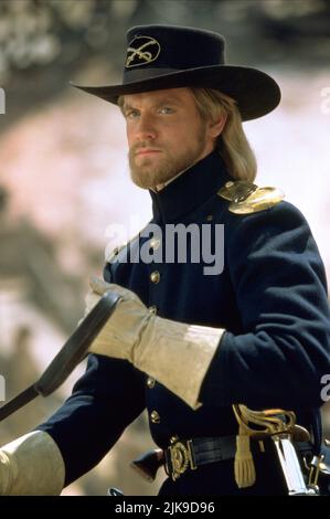 Matthew Lescher Film The Mask of Zorro (USA/DE 1998) Regie: Martin Campbell 17. Juli 1998 **WARNUNG** dieses Foto ist nur für redaktionelle Zwecke bestimmt und unterliegt dem Urheberrecht von TRISTAR PICTURES und/oder dem Fotografen, der von der Film- oder Produktionsgesellschaft beauftragt wurde, und kann nur durch Veröffentlichungen in Verbindung mit der Werbung für den oben genannten Film reproduziert werden. Es ist eine obligatorische Gutschrift für TRISTAR PICTURES erforderlich. Der Fotograf sollte ebenfalls angerechnet werden, wenn er bekannt ist. Ohne schriftliche Genehmigung der Film Company kann keine kommerzielle Nutzung gewährt werden. Stockfoto