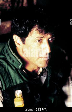 Sylvester Stallone Film: Daylight (USA 1996) Charaktere: Kit Latura Regie: Rob Cohen 06 December 1996 **WARNUNG** Dieses Foto ist nur für redaktionelle Verwendung bestimmt und unterliegt dem Copyright von UNIVERSAL-BILDERN und/oder dem Fotografen, der von der Film- oder Produktionsfirma beauftragt wurde und darf nur von Publikationen im Zusammenhang mit der Bewerbung des oben genannten Films reproduziert werden. Eine obligatorische Gutschrift für UNIVERSELLE BILDER ist erforderlich. Der Fotograf sollte auch bei Bekanntwerden des Fotos gutgeschrieben werden. Ohne schriftliche Genehmigung der Film Company kann keine kommerzielle Nutzung gewährt werden. Stockfoto