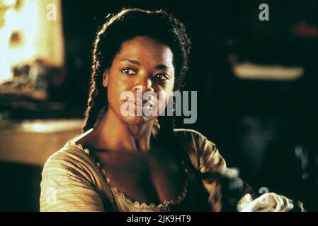 Oprah Winfrey Film: Geliebte (USA 1998) Charaktere: Sethe Regie: Jonathan Demme 08. Oktober 1998 **WARNUNG** Dieses Foto ist nur für redaktionelle Verwendung bestimmt und unterliegt dem Copyright von TOUCHSTONE-BILDERN und/oder dem Fotografen, der von der Film- oder Produktionsfirma beauftragt wurde und darf nur von Publikationen im Zusammenhang mit der Bewerbung des oben genannten Films reproduziert werden. Eine obligatorische Gutschrift für DIE TOUCHSTONE-BILDER ist erforderlich. Der Fotograf sollte auch bei Bekanntwerden des Fotos gutgeschrieben werden. Ohne schriftliche Genehmigung der Film Company kann keine kommerzielle Nutzung gewährt werden. Stockfoto