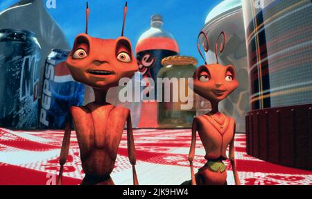 Z & Princess Bala Film: Antz (1998) Charaktere: Z & Princess Bala Regie: Eric Darnell & Tim Johnson 19. September 1998 **WARNUNG** Dieses Foto ist nur für den redaktionellen Gebrauch bestimmt und unterliegt dem Copyright von DREAMWORKS und/oder des Fotografen, der von der Film- oder Produktionsfirma beauftragt wurde, und kann nur von Publikationen im Zusammenhang mit der Bewerbung des oben genannten Films reproduziert werden. Eine obligatorische Gutschrift an DREAMWORKS ist erforderlich. Der Fotograf sollte auch bei Bekanntwerden des Fotos gutgeschrieben werden. Ohne schriftliche Genehmigung der Film Company kann keine kommerzielle Nutzung gewährt werden. Stockfoto