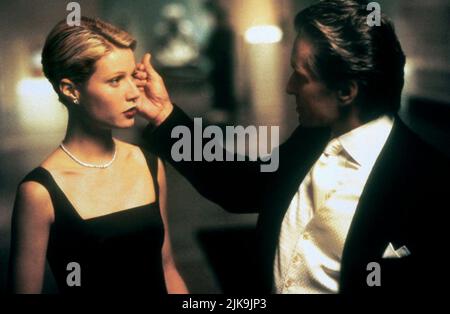 Gwyneth Paltrow & Michael Douglas Film A Perfect Murder (1998) Charaktere: Emily Bradford Taylor & Steven Taylor Regie: Andrew Davis 05. Juni 1998 **WARNUNG** dieses Foto ist nur für redaktionelle Zwecke bestimmt und unterliegt dem Urheberrecht von WARNER BROS und/oder dem Fotografen, der von der Film or Production Company zugewiesen wurde. Eine obligatorische Gutschrift für WARNER BROS ist erforderlich. Der Fotograf sollte ebenfalls angerechnet werden, wenn er bekannt ist. Ohne schriftliche Genehmigung der Film Company kann keine kommerzielle Nutzung gewährt werden. Stockfoto